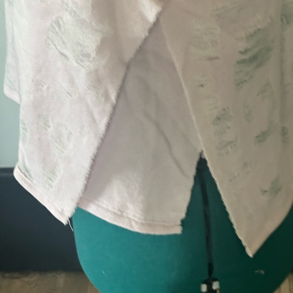 Alo pink tank size medium - Picture 5 of 7